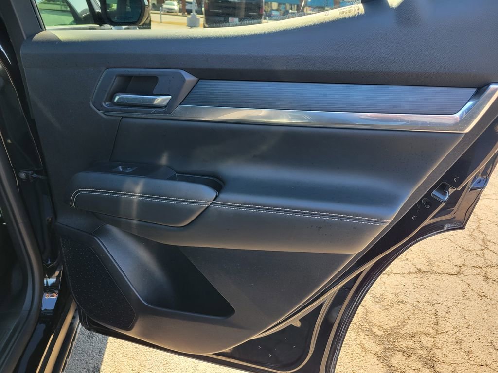 2025 GMC TERRAIN - Image 20