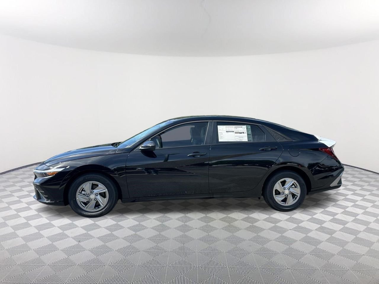 New 2026 Abyss Black Hyundai SE image 8