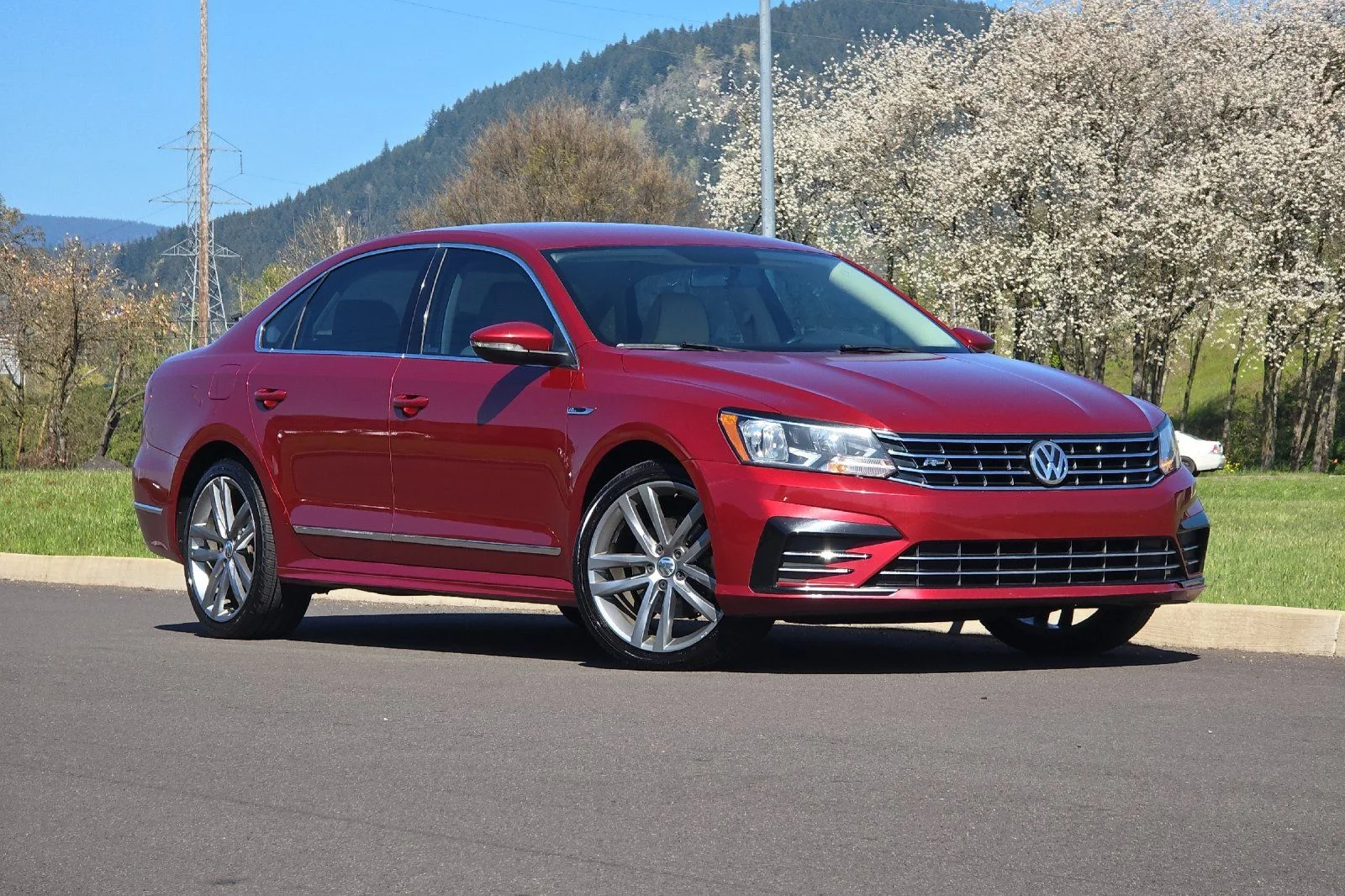 2017 Volkswagen Passat R-Line