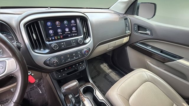 Used 2020 Silver GMC SLT image 24
