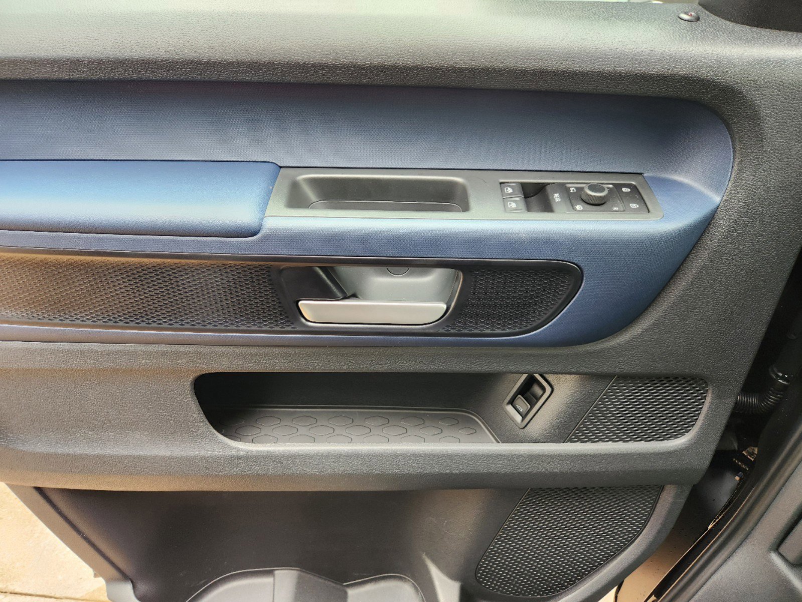 2025 Volkswagen ID. Buzz PRO S - Photo 15