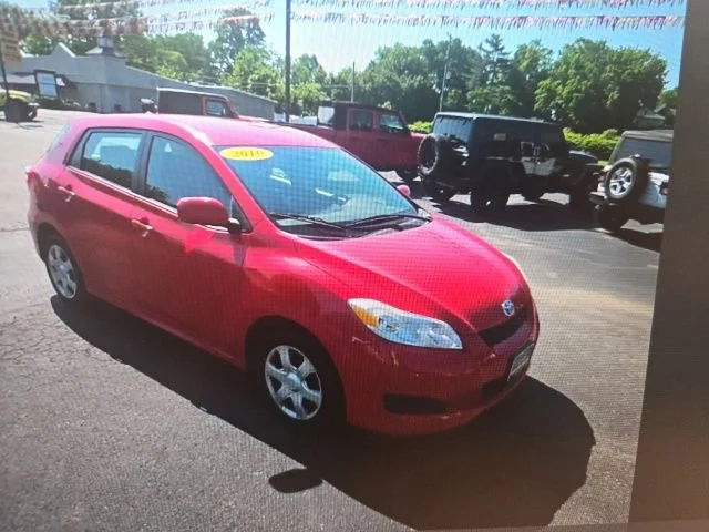 Used 2010 Toyota Matrix Base with VIN 2T1KU4EE6AC360521 for sale in Beachwood, OH