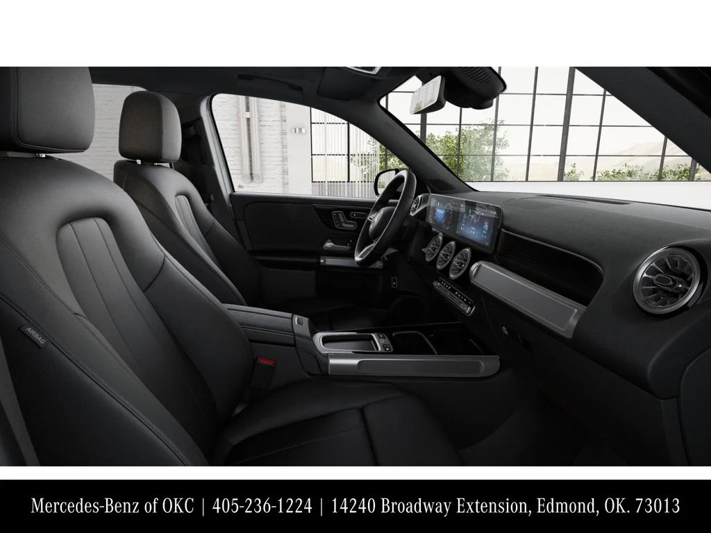 Used 2026 Silver Mercedes-Benz GLB 250 image 4