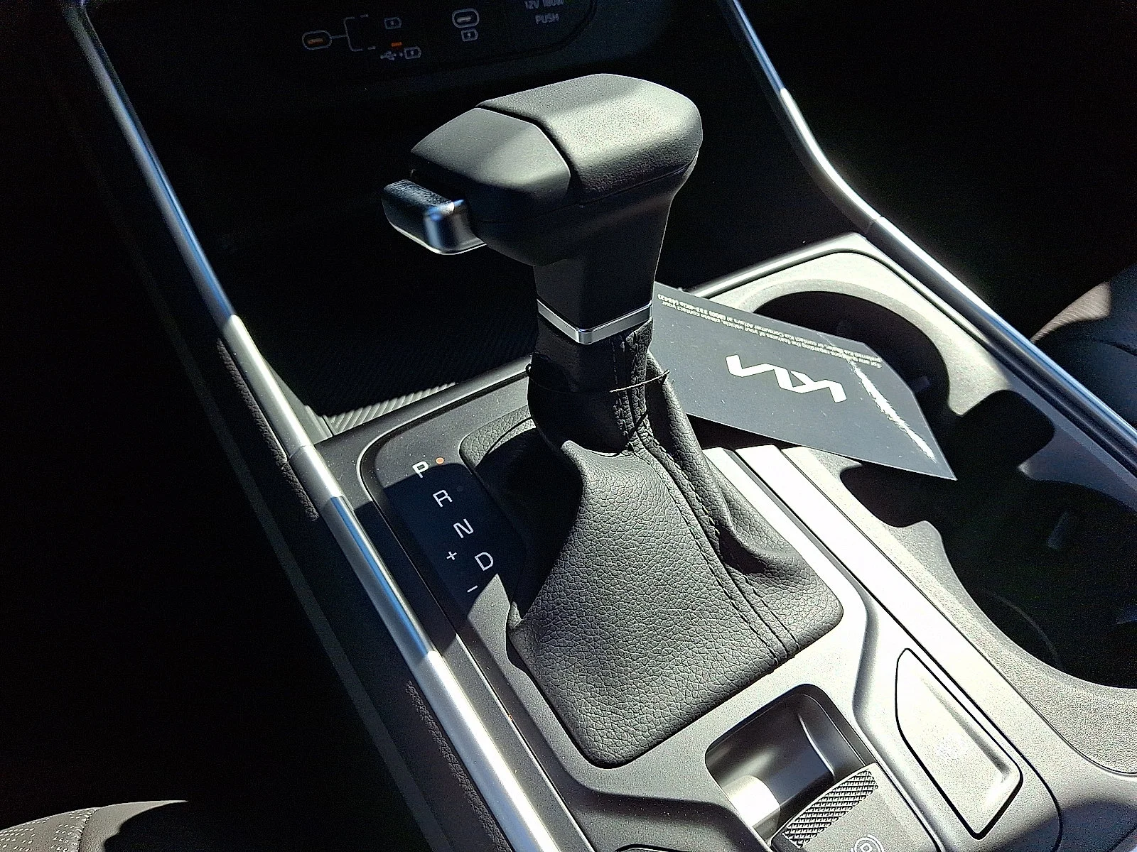 New 2027 Silver Kia LXS image 14