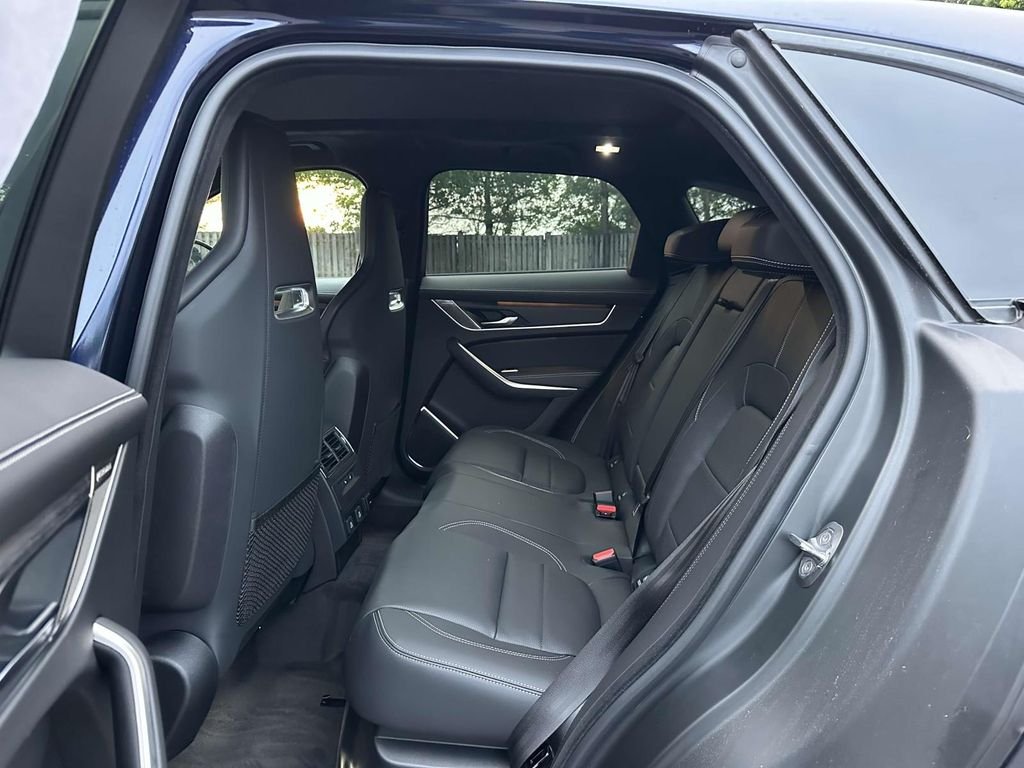 2026 Jaguar F-Pace R-Dynamic S - Photo 14