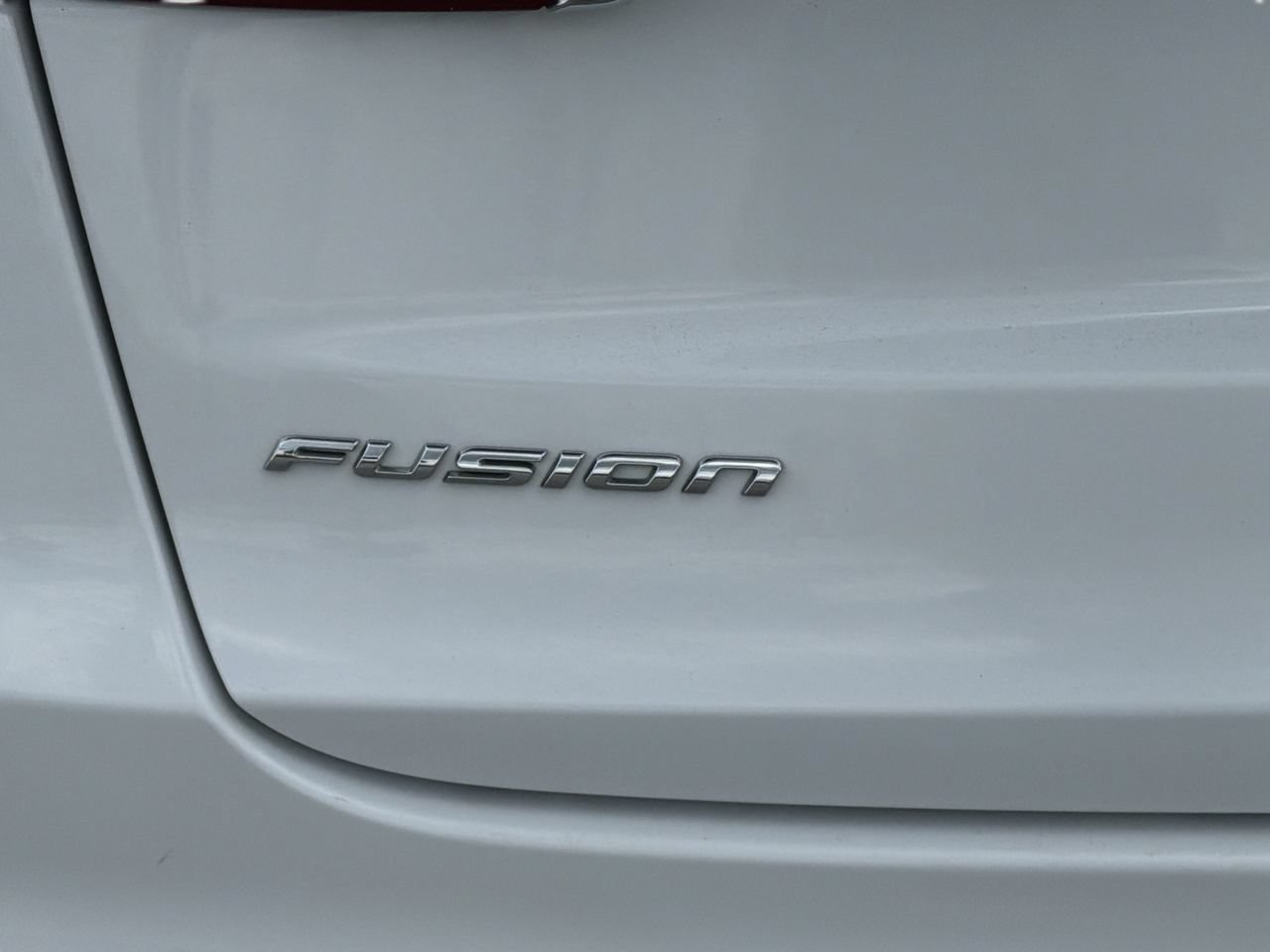 Used 2019 Oxford White Ford S image 9