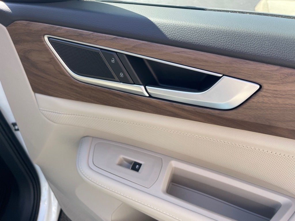 2026 Volkswagen Atlas SE w/Tech - Photo 19