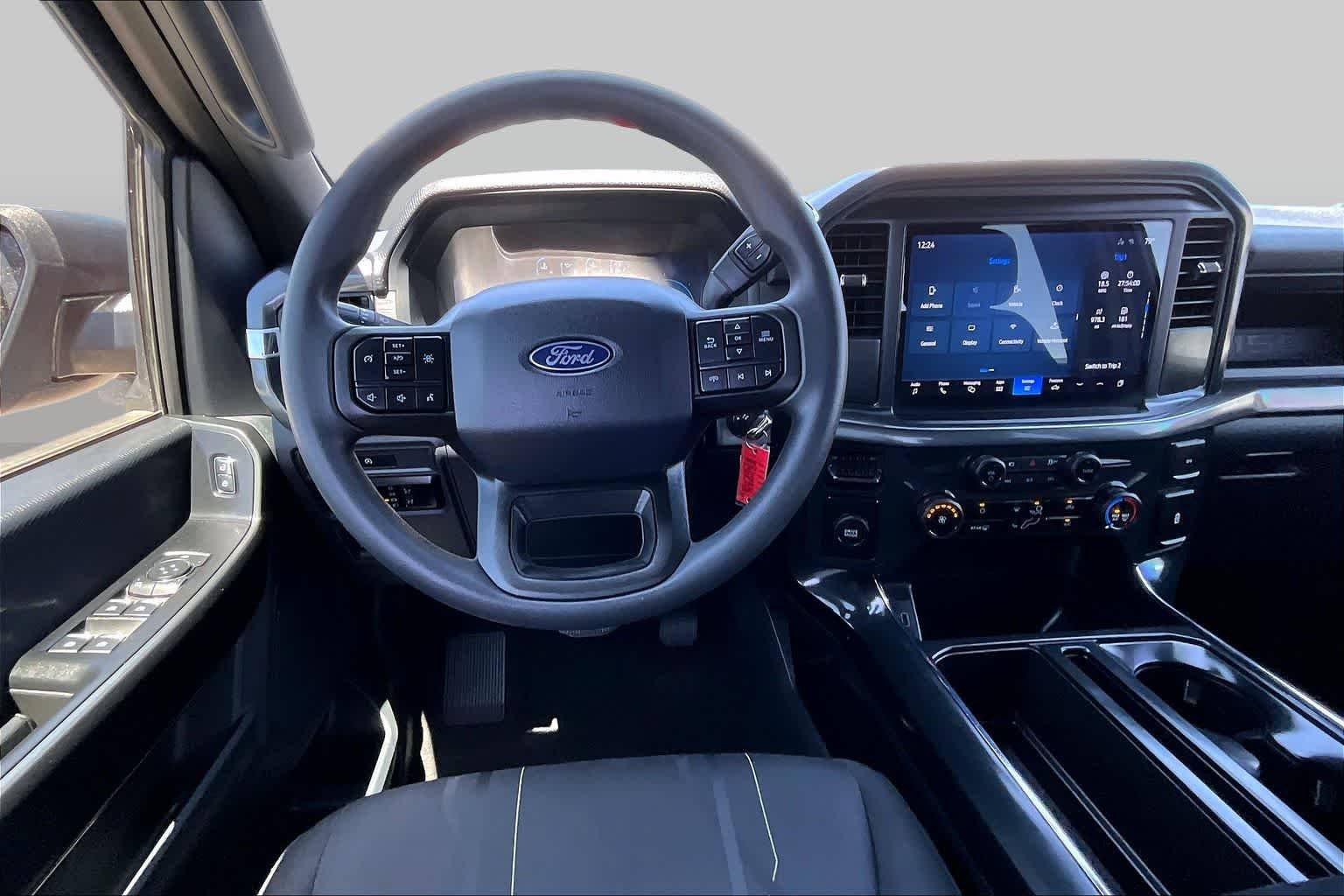 Used 2025 Atlas Blue Metallic Ford STX image 6