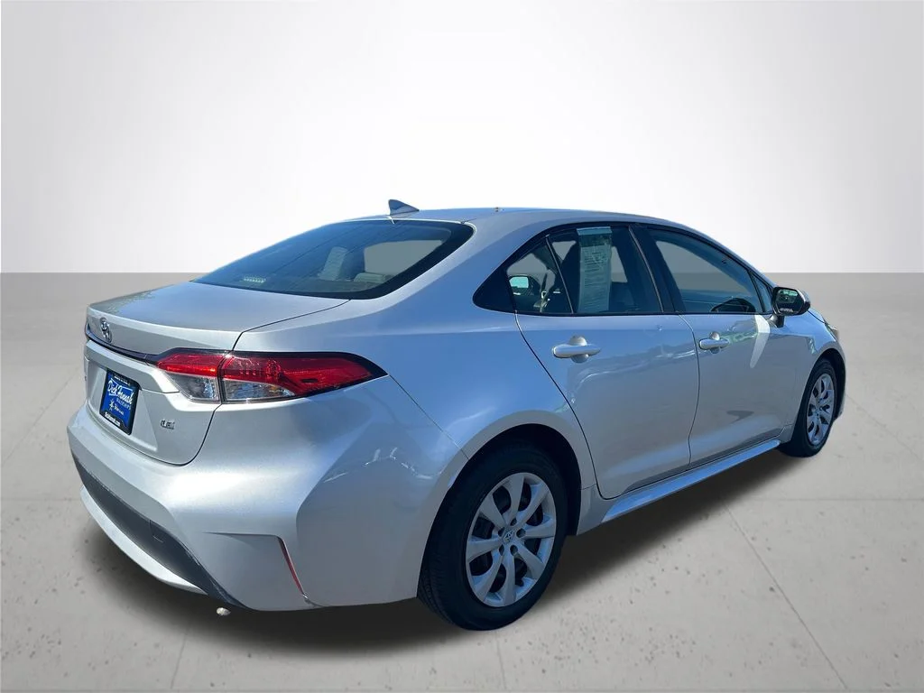 Used 2020 Silver Toyota LE image 7