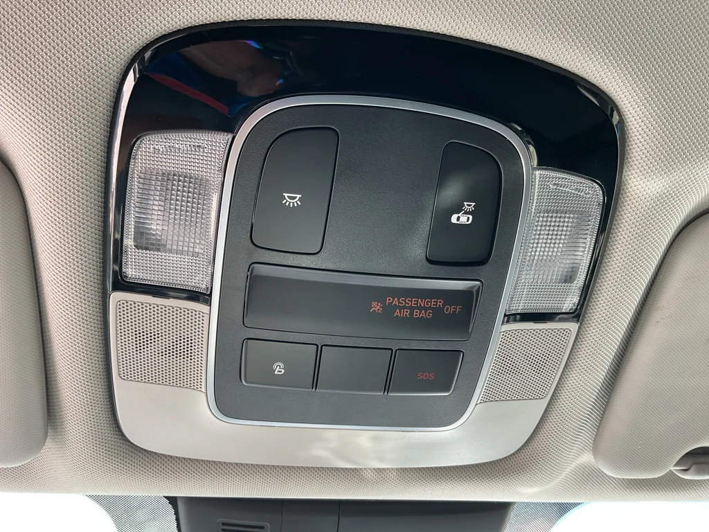 Used 2022 Portofino Gray Hyundai SEL image 26
