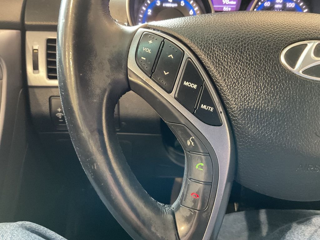 Used 2013 Gray Hyundai Base w/Blue image 16