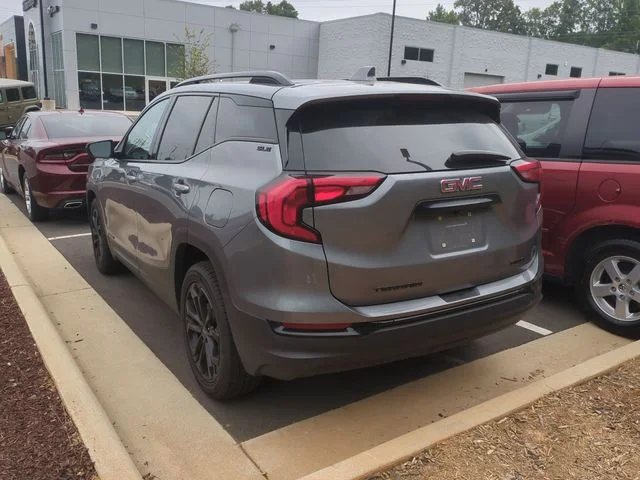 Used 2021 Gray GMC SLE image 12