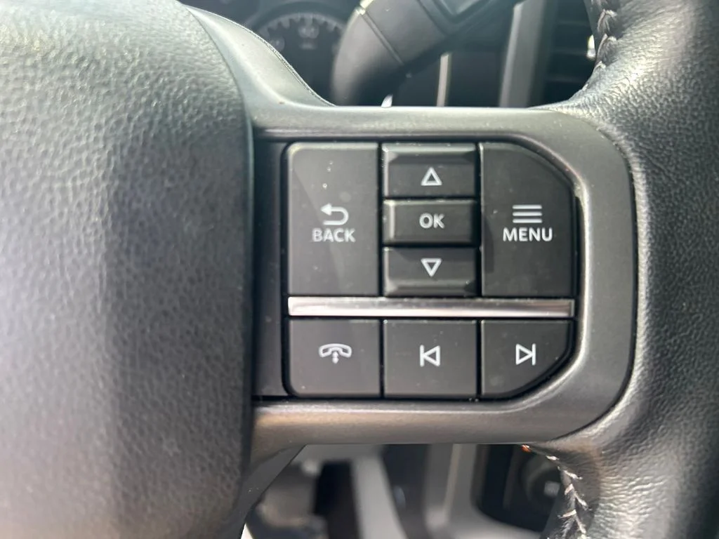 Used 2022 Silver Ford XLT image 21