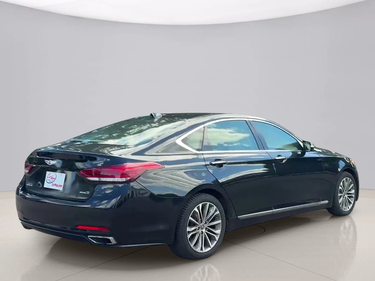 Used 2015 Black Hyundai AWD image 5