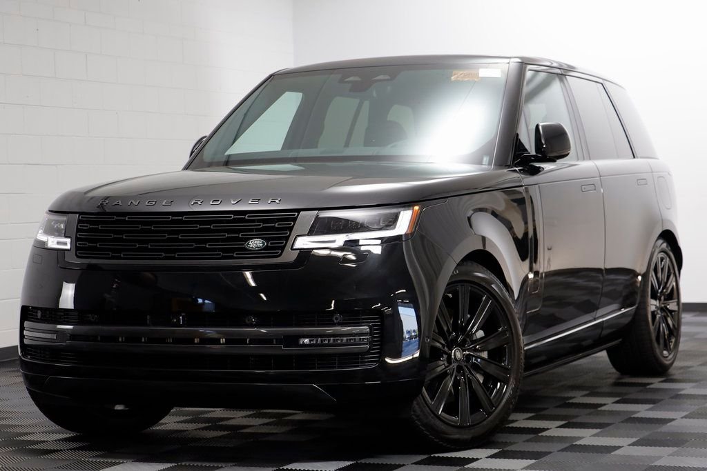 2025 Land Rover Range Rover SE