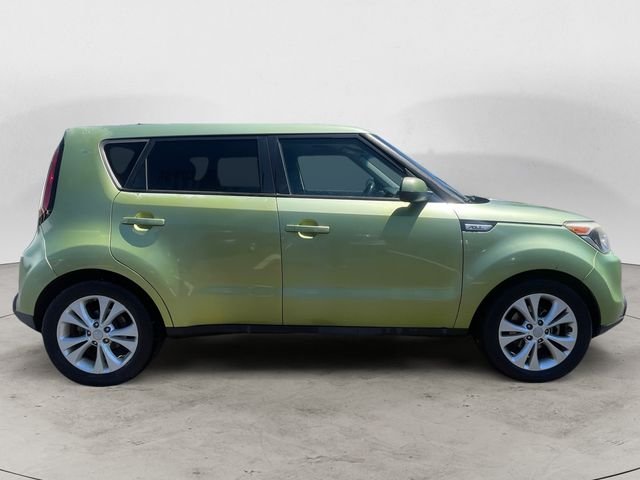 Used 2015 Green Kia Plus image 6