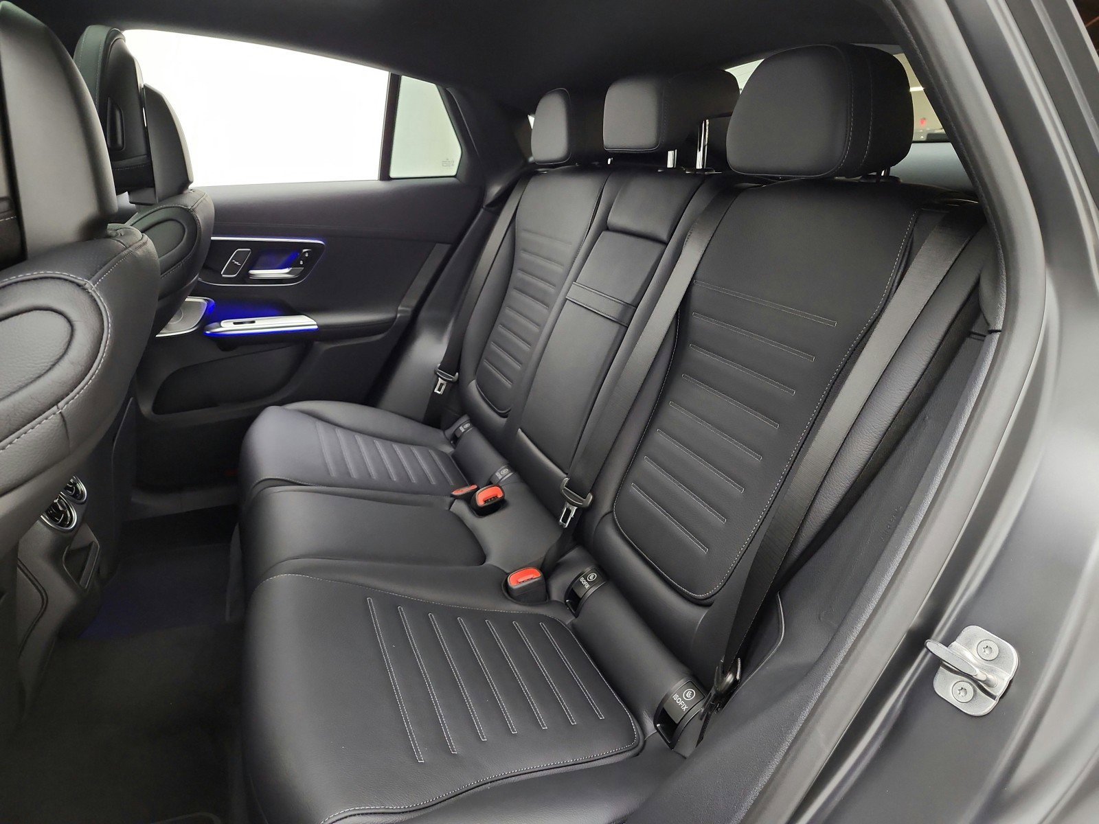 New 2026 MANUFAKTUR exclusive graphite grey magno Mercedes-Benz GLC 300 4MATIC® Coupe image 32
