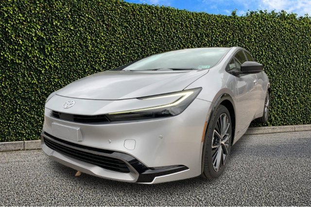 New 2027 Cutting Edge Toyota Limited AWD image 8