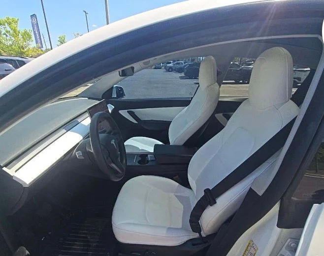 Used 2021 White Tesla Long Range image 14