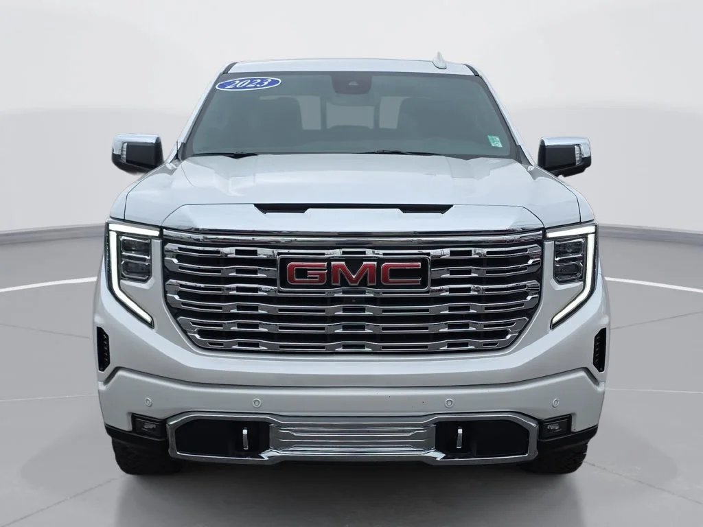 Certified Used 2023 WHITE FROST TRICOAT GMC Denali image 10