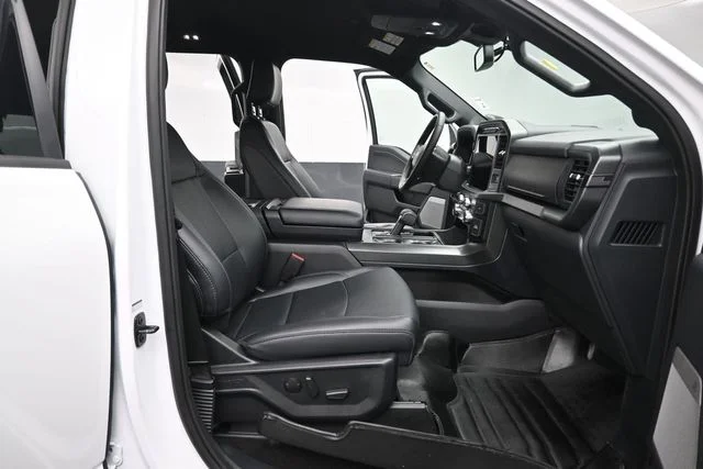 Certified Used 2024 Oxford White Ford XLT image 30