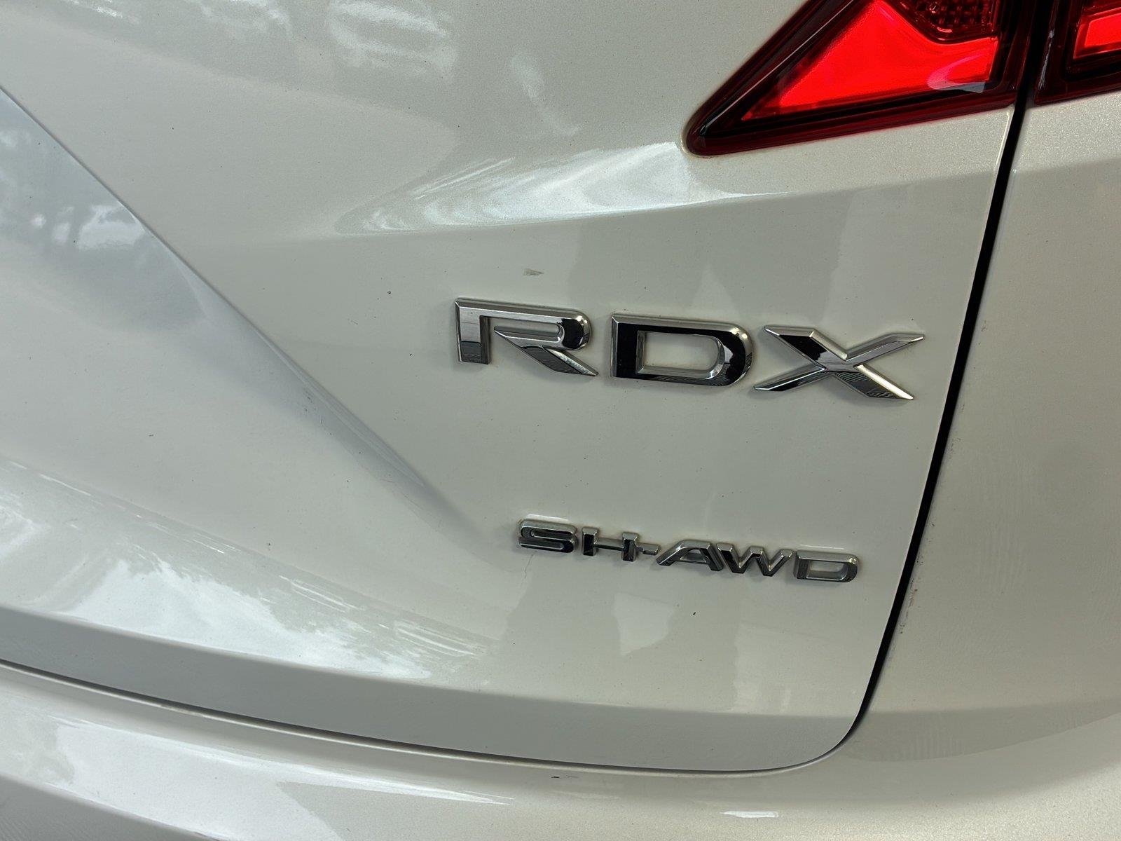 Used 2021 Platinum White Pearl Acura SH-AWD w/A-SPEC image 9