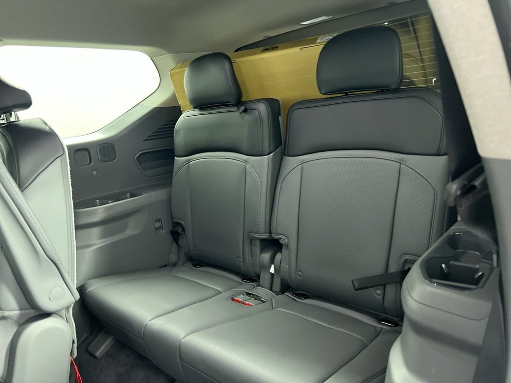 New 2026 White Kia Light image 30