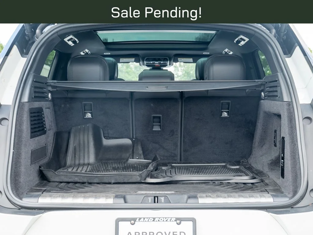 Certified Used 2023 White Land Rover SE Dynamic image 38
