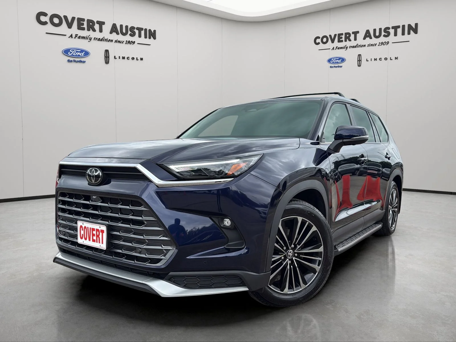 Used 2025 Blue Toyota MAX Platinum image 1