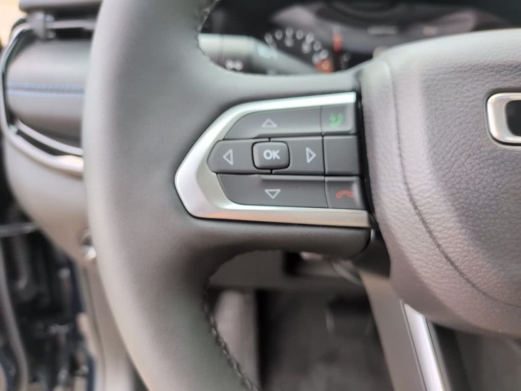 New 2026 Fathom Blue Pearl Coat Jeep Latitude image 19