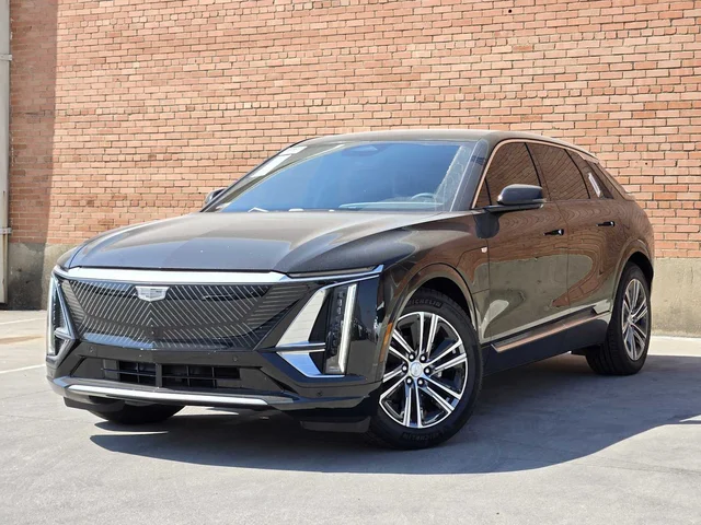 New 2026 Cadillac LYRIQ Luxury