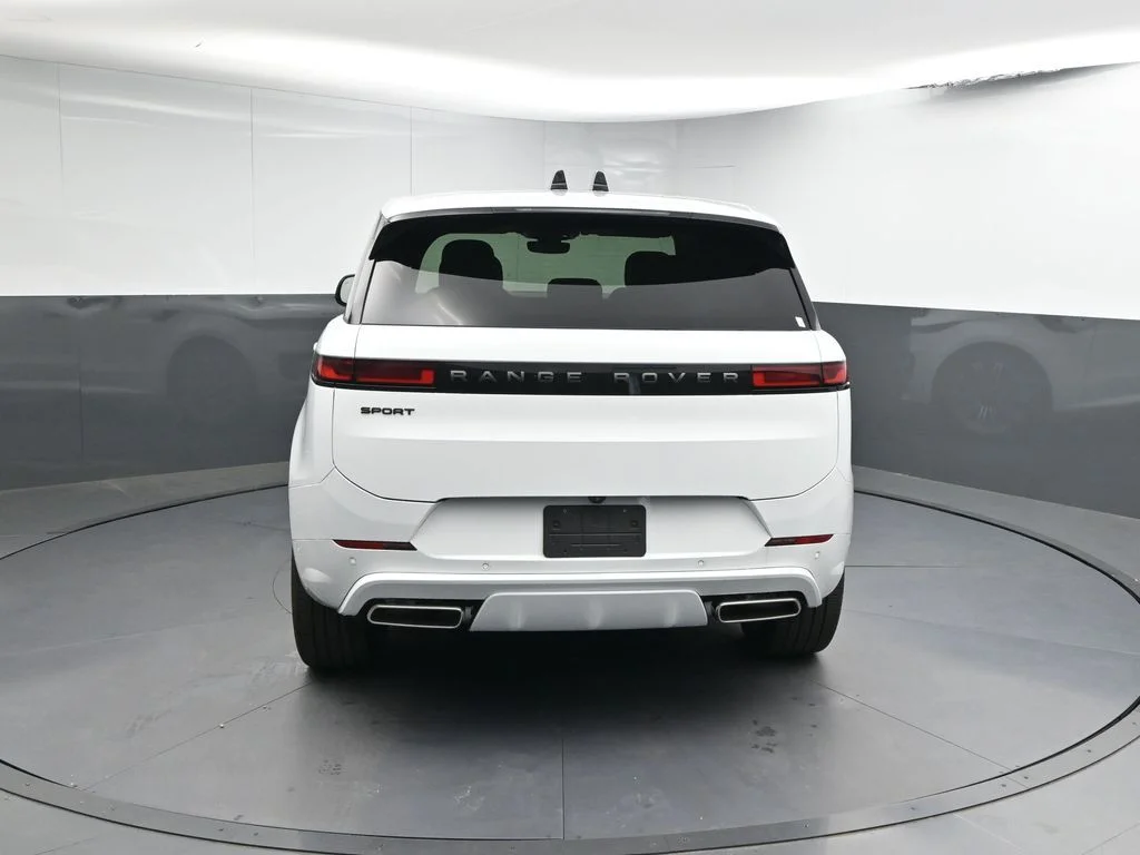 Certified Used 2025 White Land Rover Dynamic SE image 21