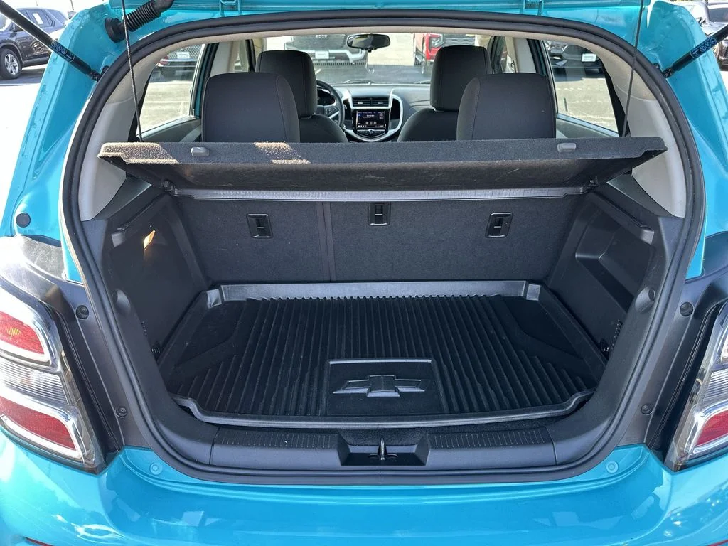 Used 2020 Blue Chevrolet LT image 27