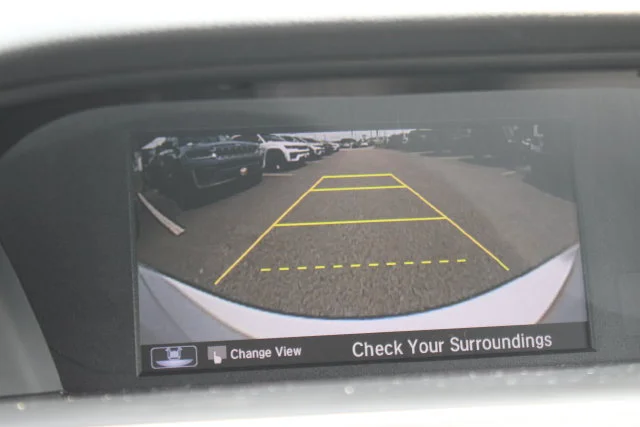 Used 2017 White Honda Touring image 7