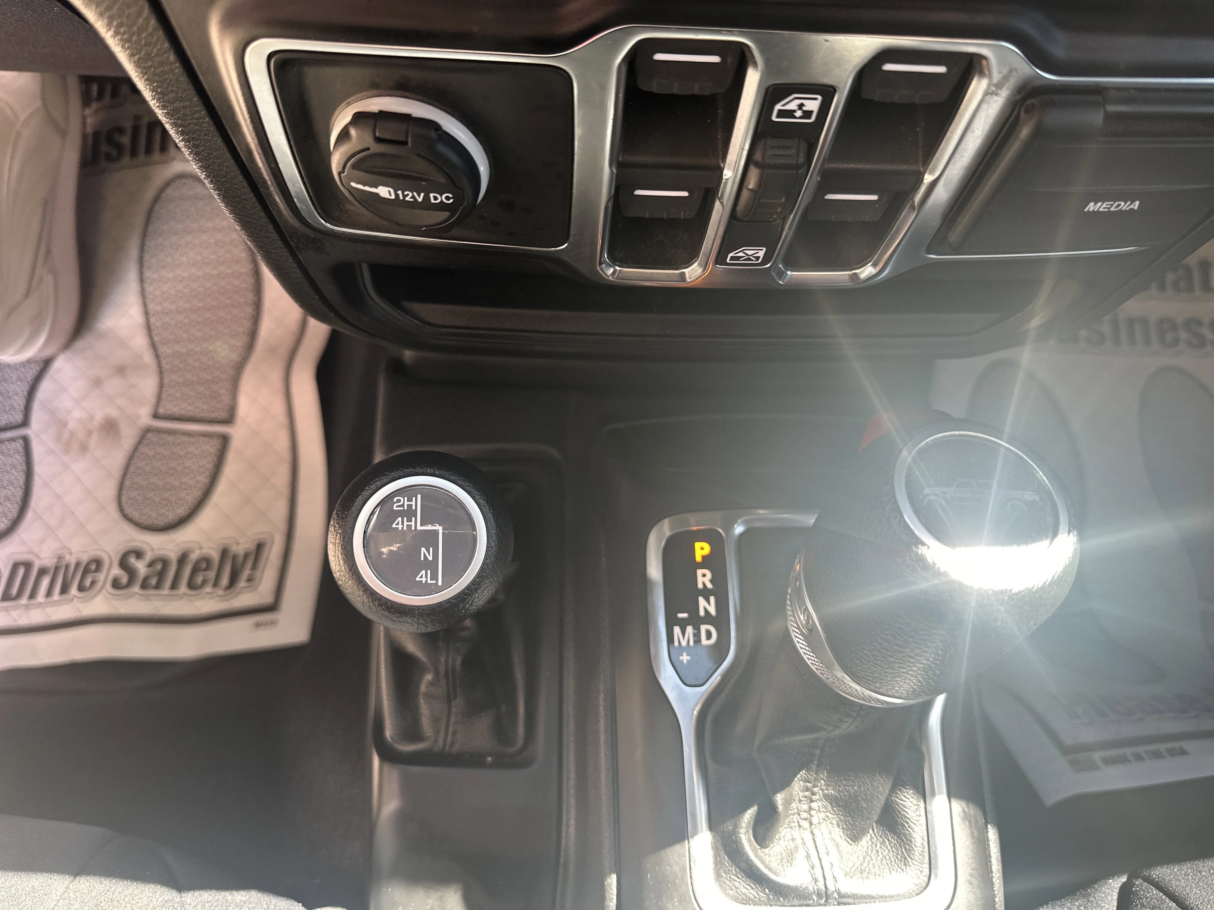 2023 Jeep Gladiator Sport S - Photo 18
