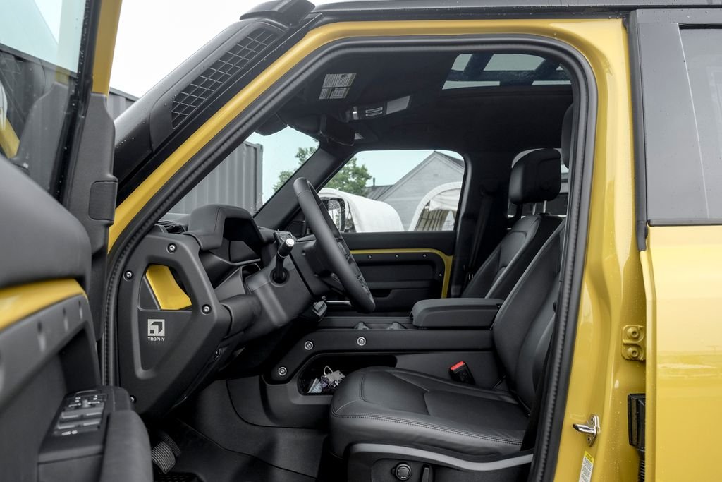 New 2026 Deep Sandglow Yellow Land Rover Trophy Edition image 10