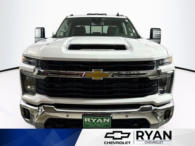 New 2026 Summit White Chevrolet LT image 2