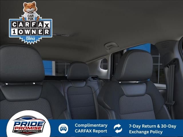 Used 2025 White Chevrolet LT image 26