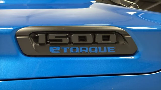 New 2026 Hydro Blue Pearl-Coat Exterior Paint RAM Warlock image 37
