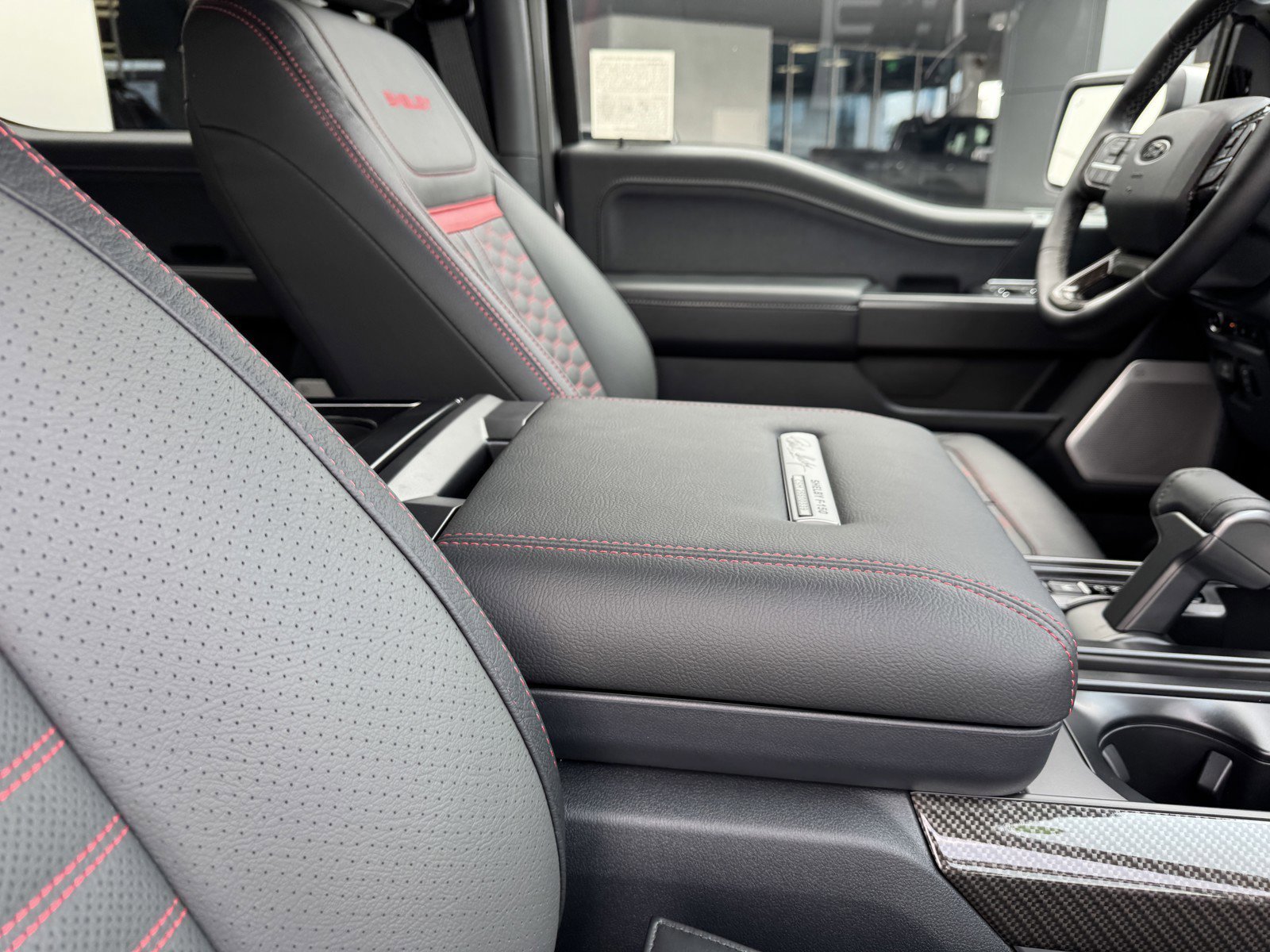 2025 Ford F-150 Lariat - Photo 7