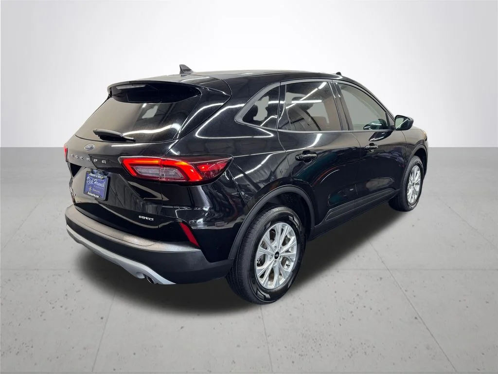 Used 2025 Black Ford Active image 7