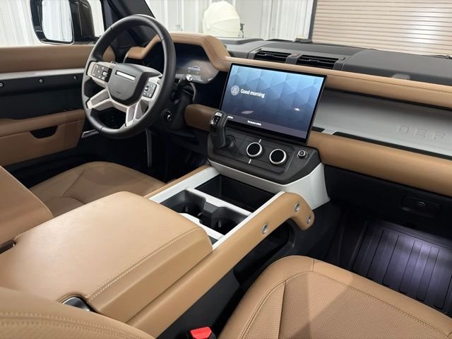 Certified Used 2026 Fuji White Land Rover S image 29
