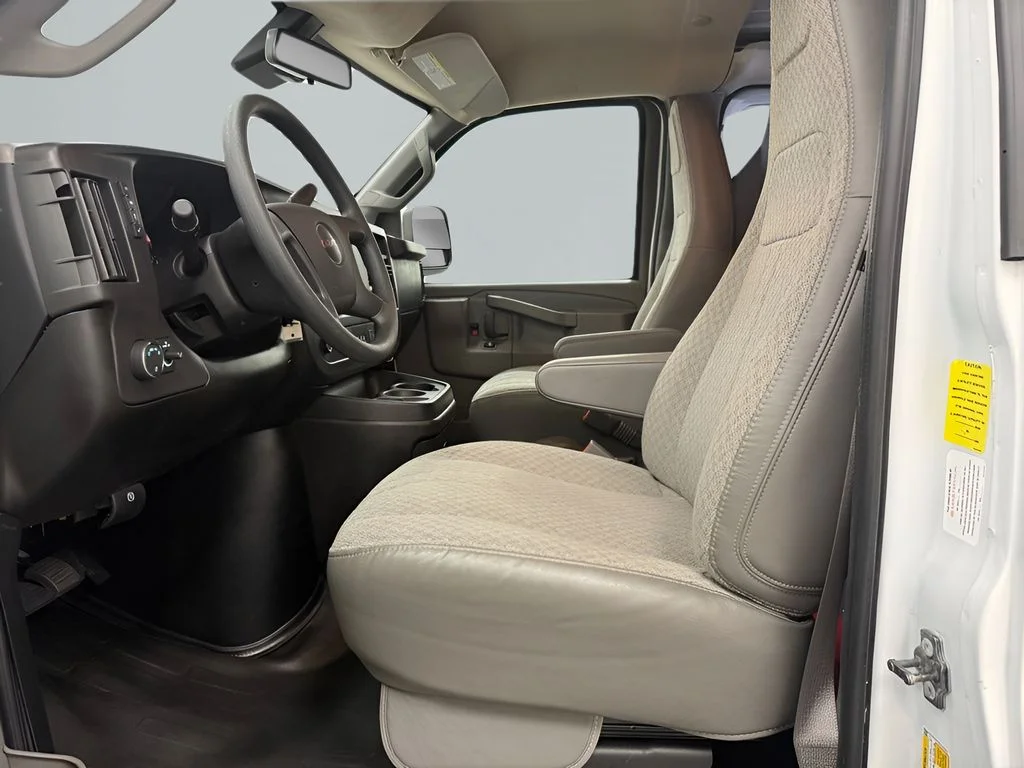 Used 2025 White GMC Work Van image 12