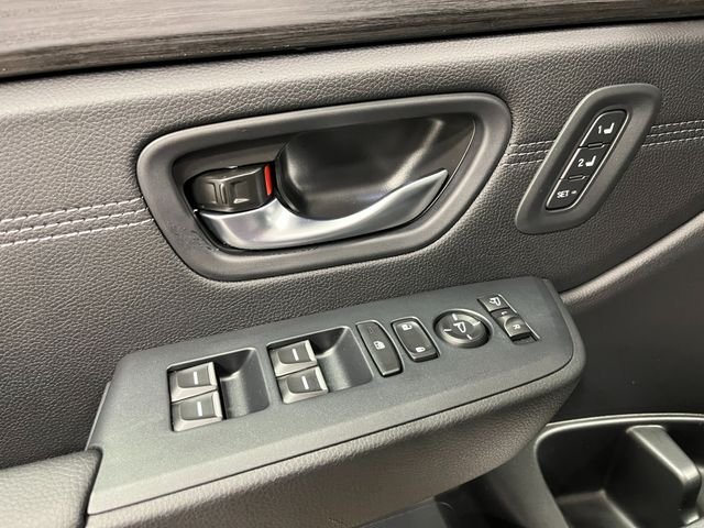New 2026 Platinum White Pearl Honda Touring image 13