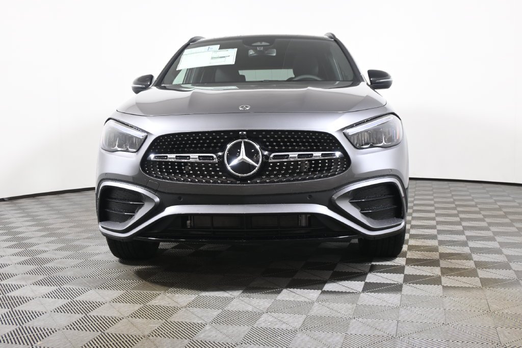 Used 2026 Mountain Grey Metallic Mercedes-Benz GLA 250 image 10