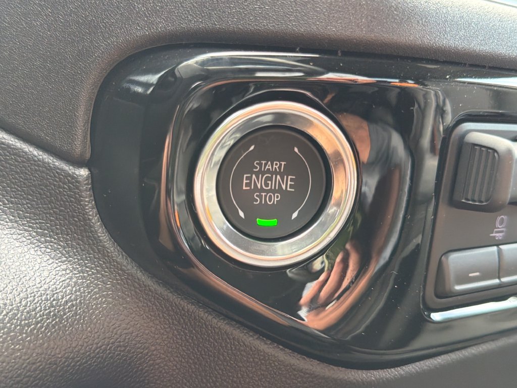 Used 2026 Black GMC Elevation image 30