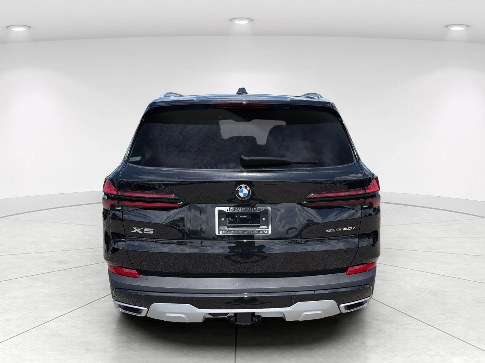 New 2026 Black Sapphire Metallic BMW sDrive40i image 5