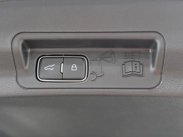 New 2026 Space White Metallic Ford ST-Line image 52