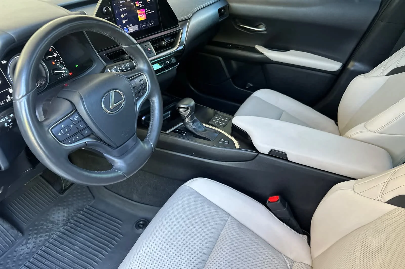 Certified Used 2023 CAVIAR Lexus Premium image 11
