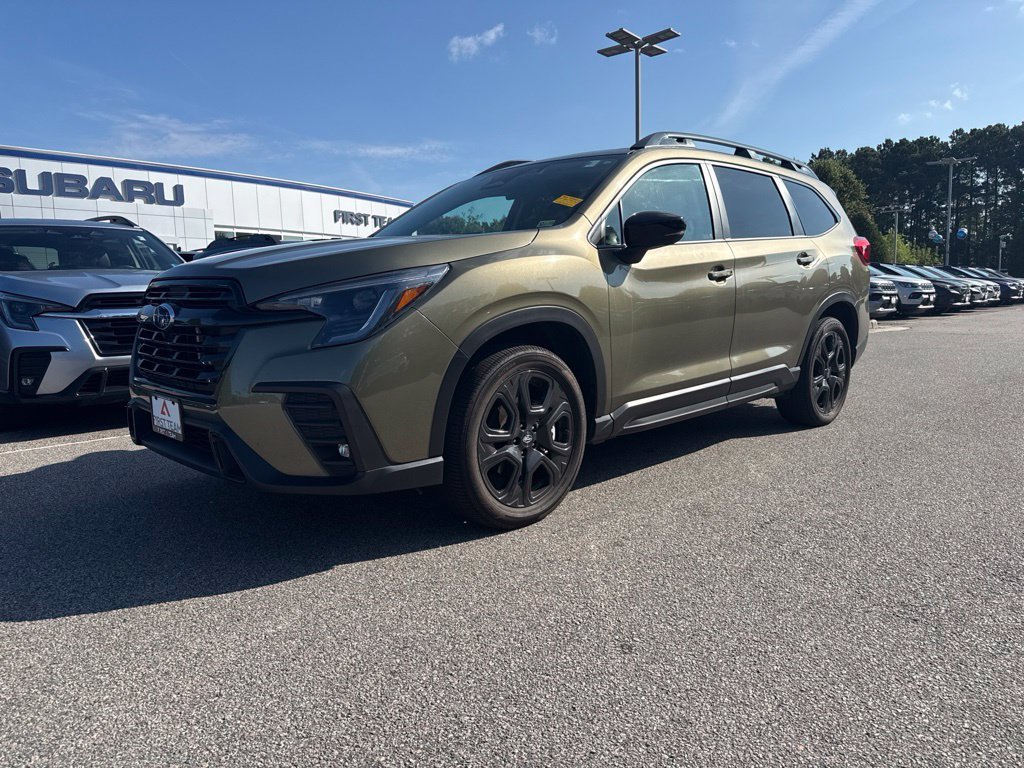 Used 2025 Brown Subaru Onyx Edition Touring image 2